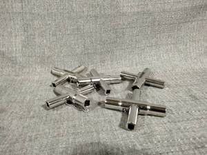 lot 51260 image: Lot Of Church Keys