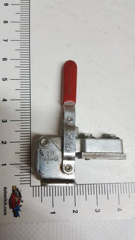 lot 6614-2 image: Shop fixture table quick release clamp assembly to hold it tight