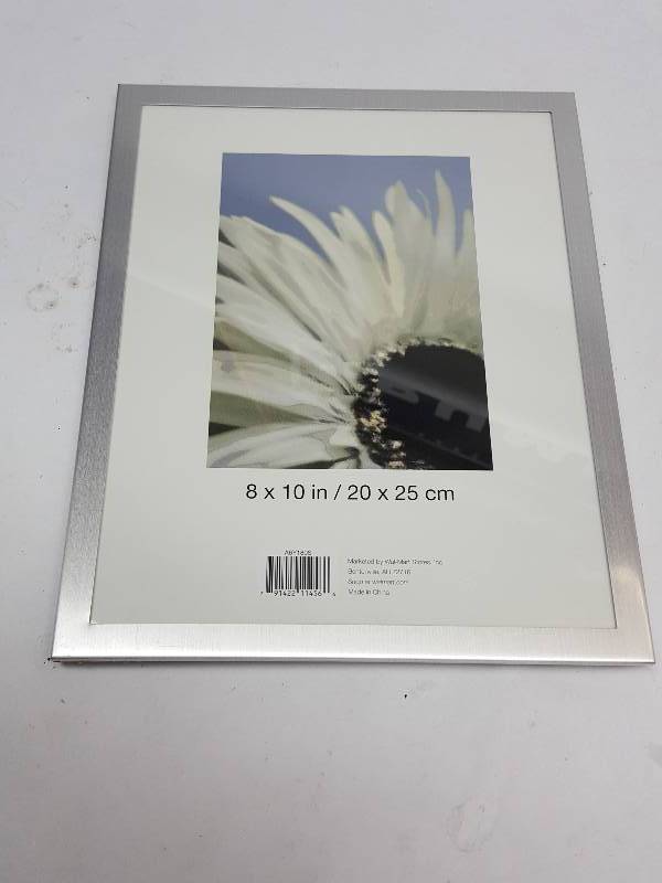 lot 7663 image: New single Walmart real glass I believe 8X10 photo or document frame