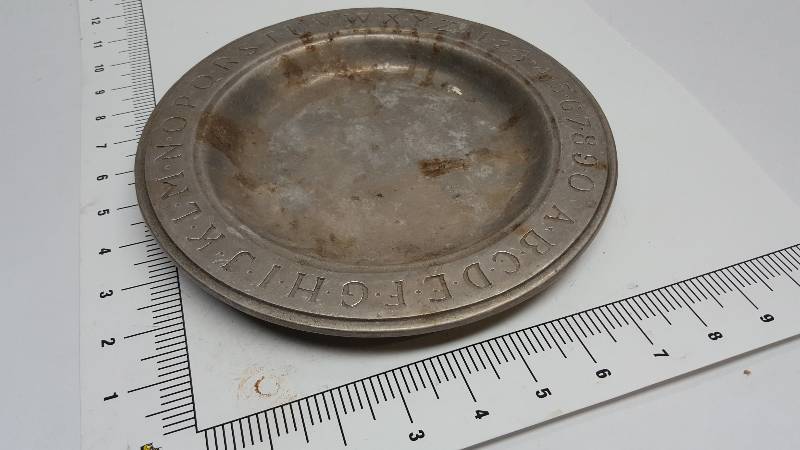 lot 6587 image: Maybe Pewter is this ash tray plate or whatever