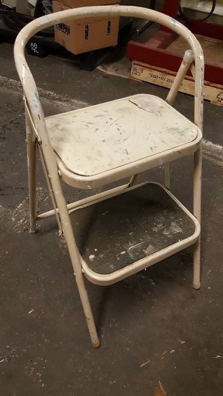 lot 6545 image: Quick 2 step stowaway kitchen style stool.  Need a little paint work