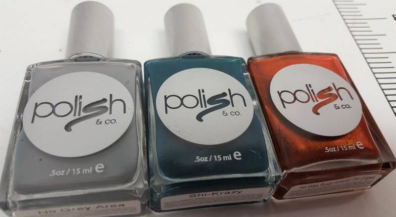 lot 9222-2 image: Assorted set 3 full .5oz bottles of the Polish and Co finger toe nail polishes