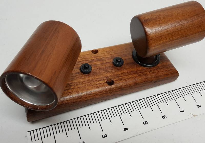 lot 6562 image: Keep on Truckin with this new old stock dual swivel socket lights real wood base