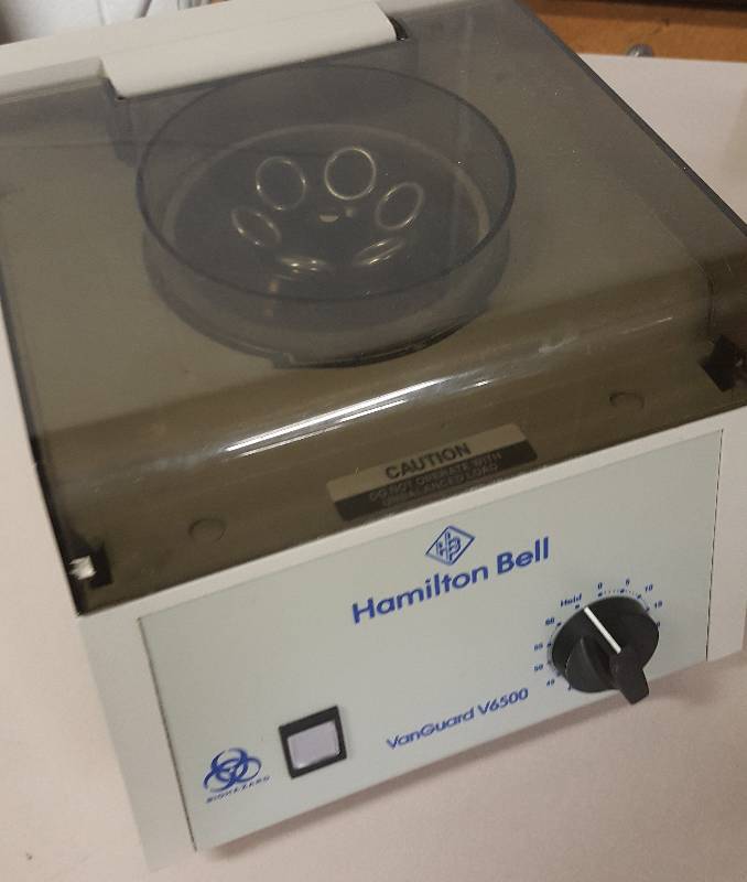 lot 6459 image: Hamilton Bell V6500 VanGuard Clinical Sealed Centrifuge, 115V, 60 Hz, 11 Width x 9 Height x 12 Depth