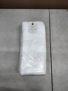 lot 3764 image: Threshold 18x28 Kitchen Towels