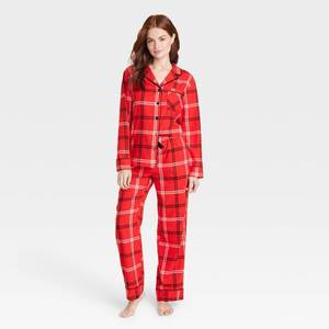 lot 3871 image: Womens Plaid Flannel Matching Family Pajama Set - Wondershop Red M
