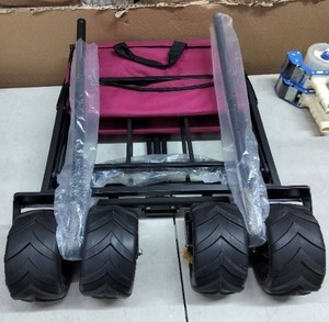 lot 3843 image: Collapsible Wagon Cart