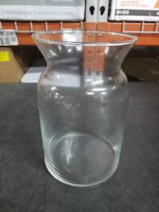 lot 2388 image: Flower Vase