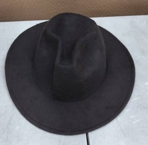 lot 3814 image: Womens Felt Hat Dark Brown