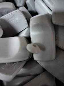 lot 1622 image: Box Of Security Tags  Tacks