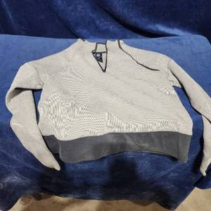 lot 54348 image: Champion Extra Small Pullover