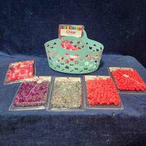 lot 54363 image: Lot Of Chloe Hair Beads