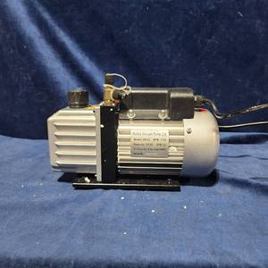 lot 54371 image: Rotary Vacuum Pump