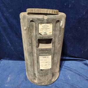 lot 54382 image: Usip Fasteners