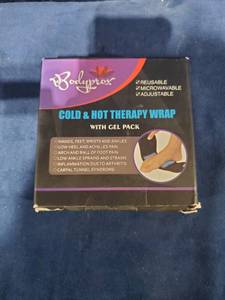 lot 54400 image: Cold And Hot Therapy Wrap