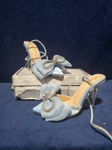 lot 54408 image: Size 36 Dress Shoes