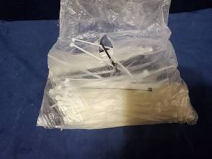 lot 54421 image: Bag Of Zip Ties