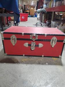 lot 54436 image: Red Trunk Full Of Toys
