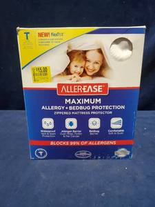 lot 54445 image: Allergy Bed Bug Protection