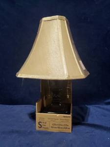 lot 54459 image: Table Lamp