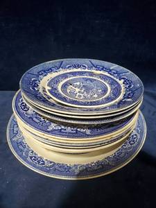 lot 54461 image: Lot Of Antique Plates