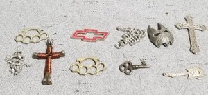 lot 51323 image: Lot of Random Items