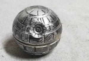 lot 51324 image: Death Star Grinder