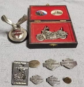 lot 51341 image: Lot Of Harley-Davidson Items