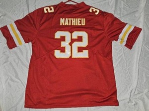 lot 62 image: Chiefs jersey