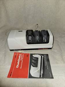 lot 102 image: Knife sharpener