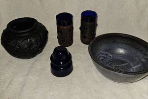 lot 105 image: Black amethyst vase and blue decor