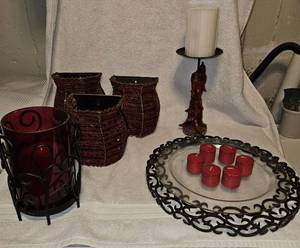 lot 115 image: candle holder assortment
