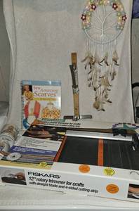 lot 119 image: craft items