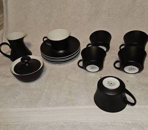 lot 152 image: Vintage tea set from Spain x 6