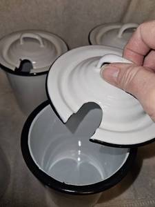 lot 154 image: Enamel ware containers