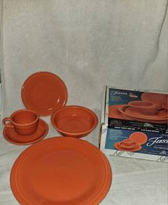 lot 156 image: Poppy Fiestaware 5 piece