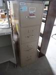 Metal 4 drawer file cabinet.