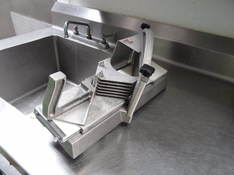 lot 4132 image: Nemco Commercial Kitchen Slicer