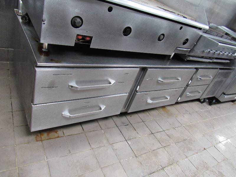 lot 4084 image: Randell 98 Refrigerated Base Equipment Stand