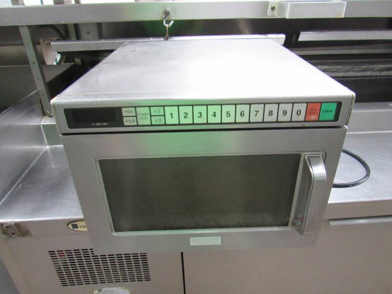lot 4098 image: Panasonic Counter Top Commercial Microwave Oven