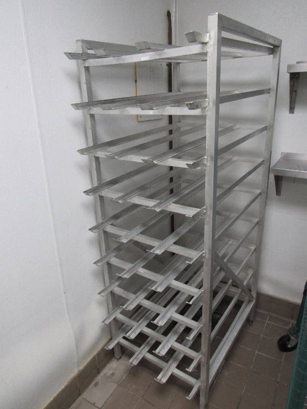 lot 4190 image: (9) Tier All Aluminum Can Rack