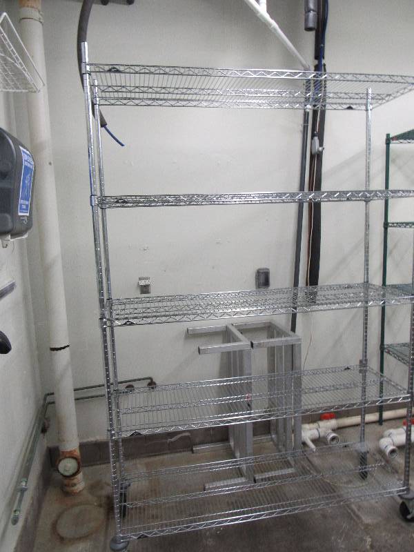 lot 4198 image: (5) Tier Wire Metal Metro Rack