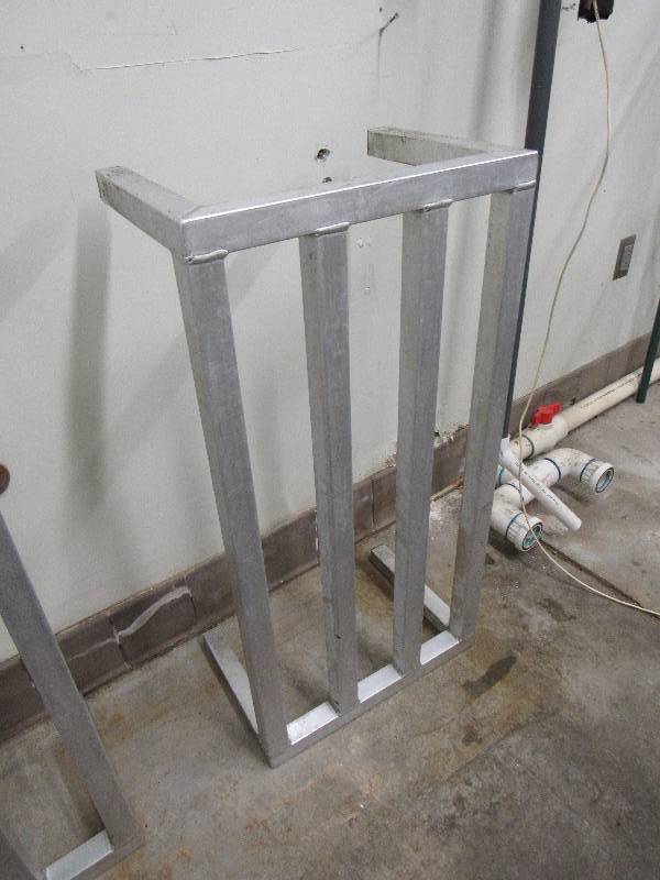 lot 4200 image: Fully Aluminum Dunnage Rack