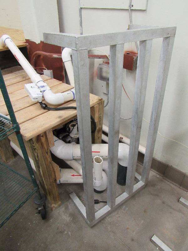 lot 4201 image: Fully Aluminum Dunnage Rack