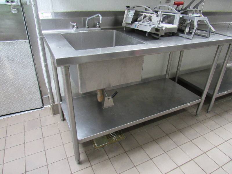 lot 4209 image: Fully Stainless Work Top Table With Built In Large Capacity Sink