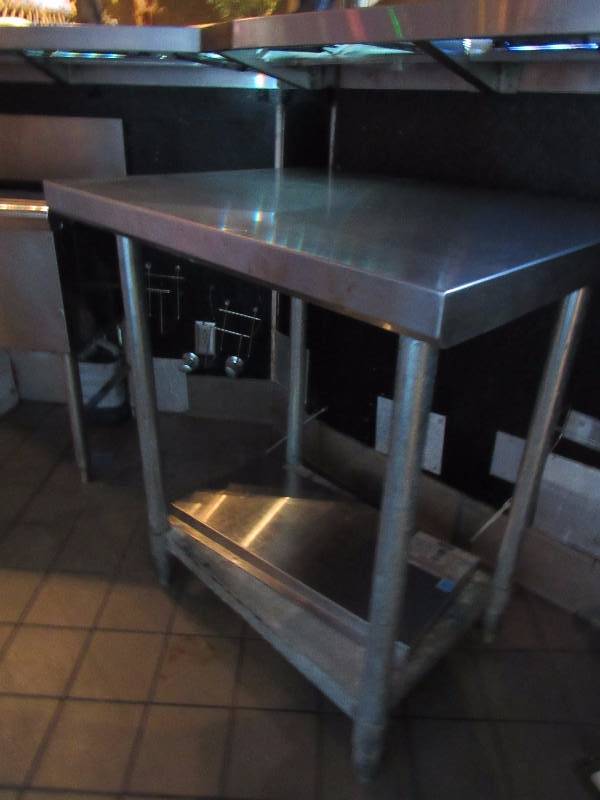 lot 4227 image: 30x24 Fully Stainless Worktop Table