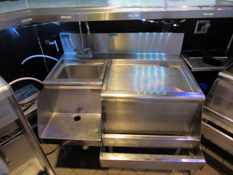 lot 4232 image: Prestige Fully Stainless 40 Bar Back Hand Washing Sink With Side Drain Well