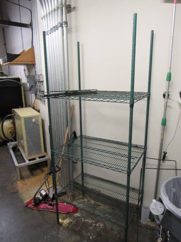 lot 4259 image: (3) Tier Wiremetal Metro Rack