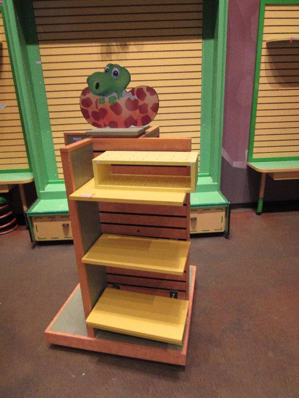 lot 4325 image: Upright Wooden Display