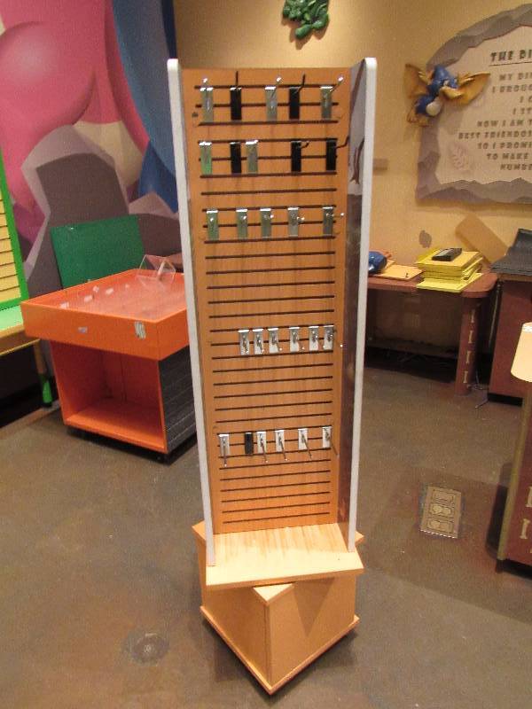 lot 4328 image: Upright Rotating Merchandise Display